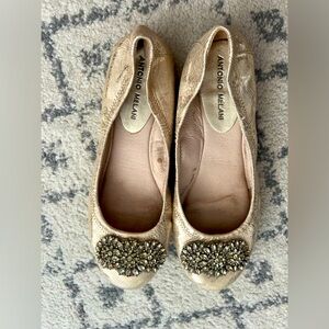 Antonio Melani flats